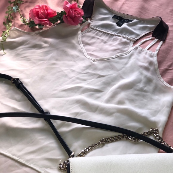 Sheer fun blouse - Picture 6 of 7